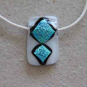 Lædersnøre halssmykke