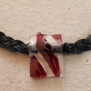 Lædersnøre halssmykke