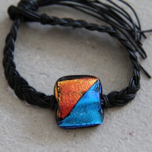 Lædersnøre armbånd