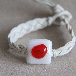 Lædersnøre armbånd