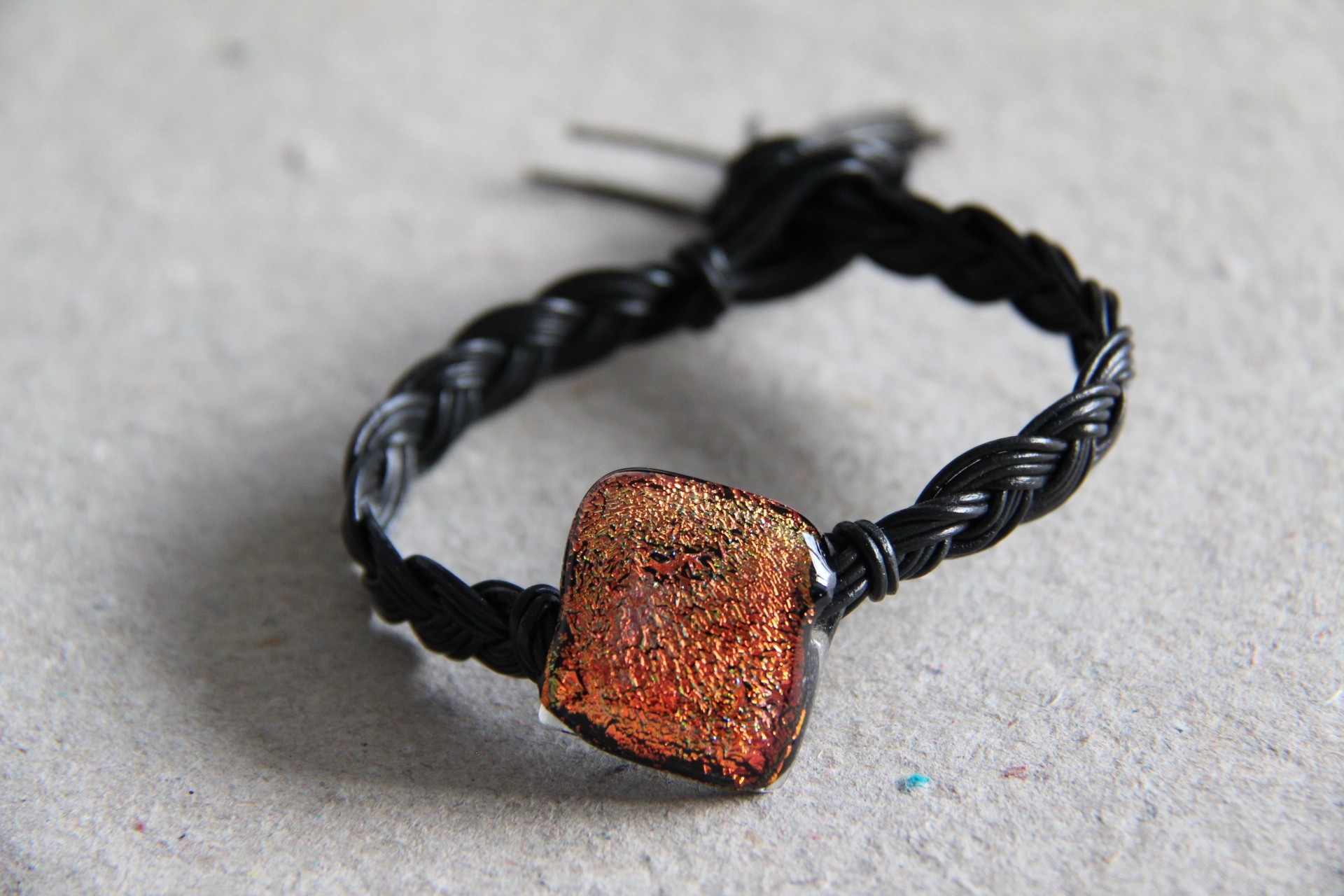 131.jpg Lædersnøre armbånd