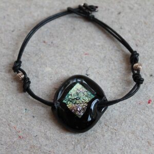 Lædersnøre armbånd