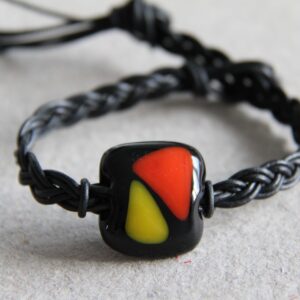 Lædersnøre armbånd