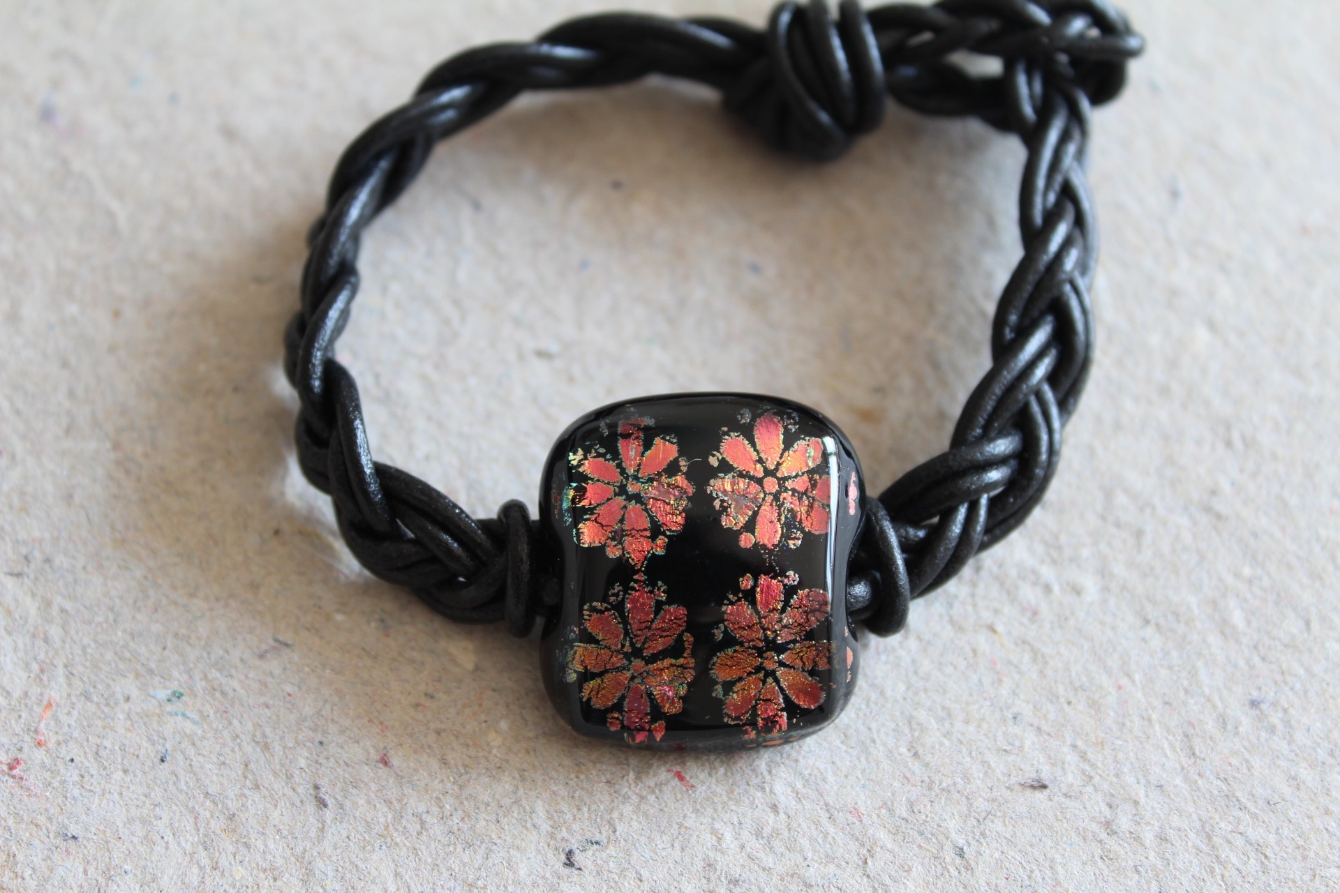 146.jpg Lædersnøre armbånd