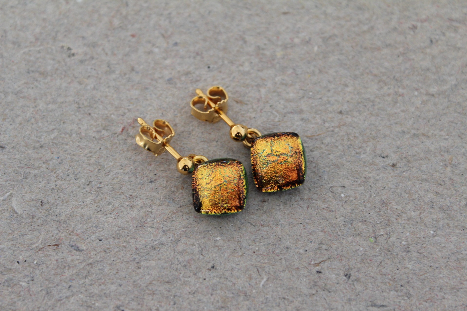 318.jpg Hængeørestikker