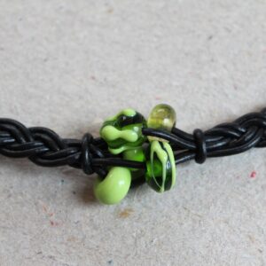 Lædersnøre halssmykke