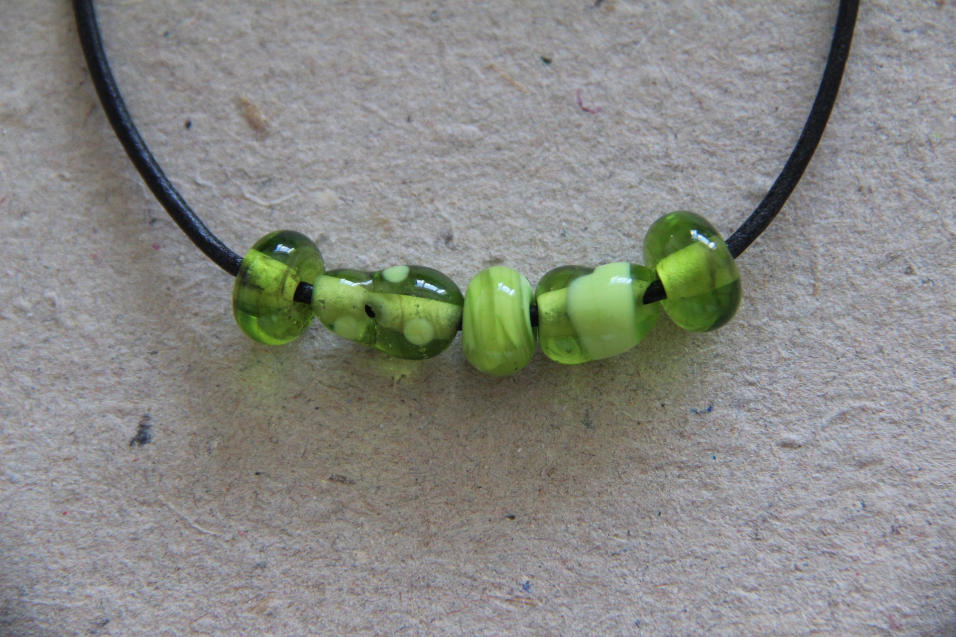 357.jpg Lædersnøre halssmykke