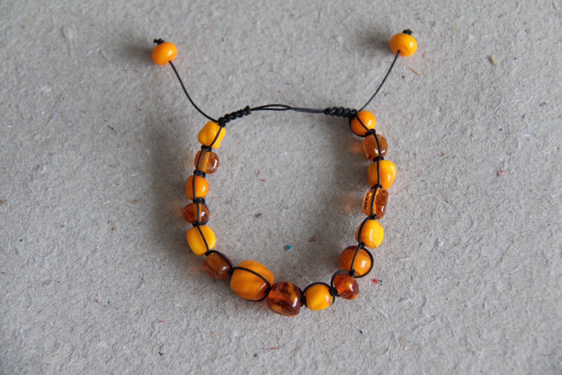 368.jpg Knyttesnøre Armbånd