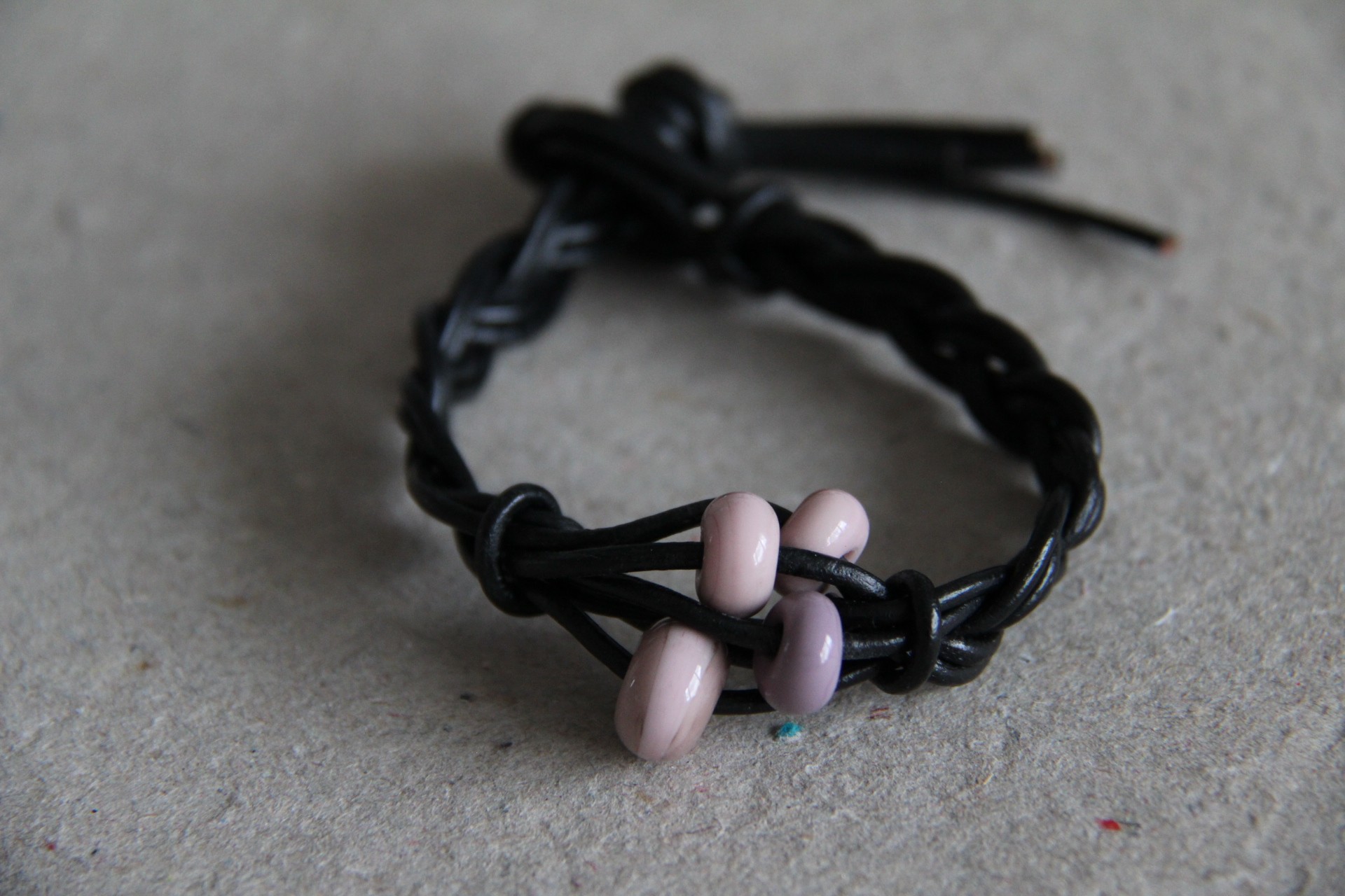 386.jpg Lædersnøre Armbånd