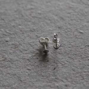 Ørestikker med låse