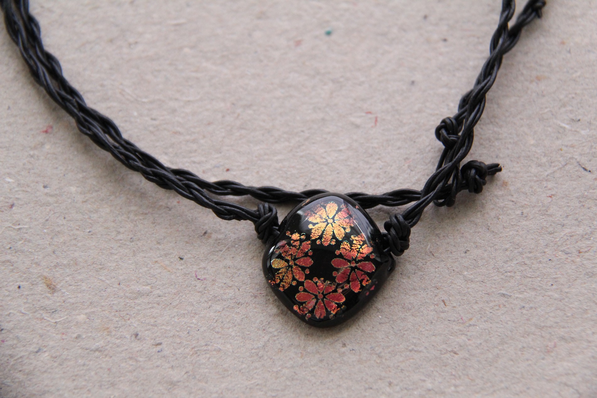 754.jpg Lædersnøre halssmykke